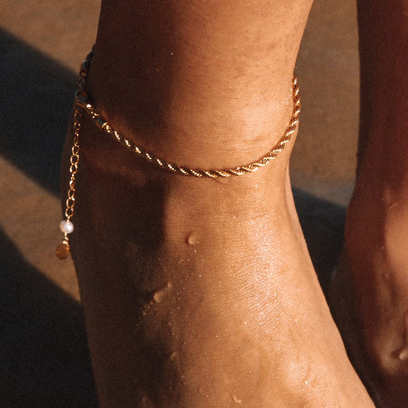Twisted Chain Anklet with Pearl by Scream Pretty